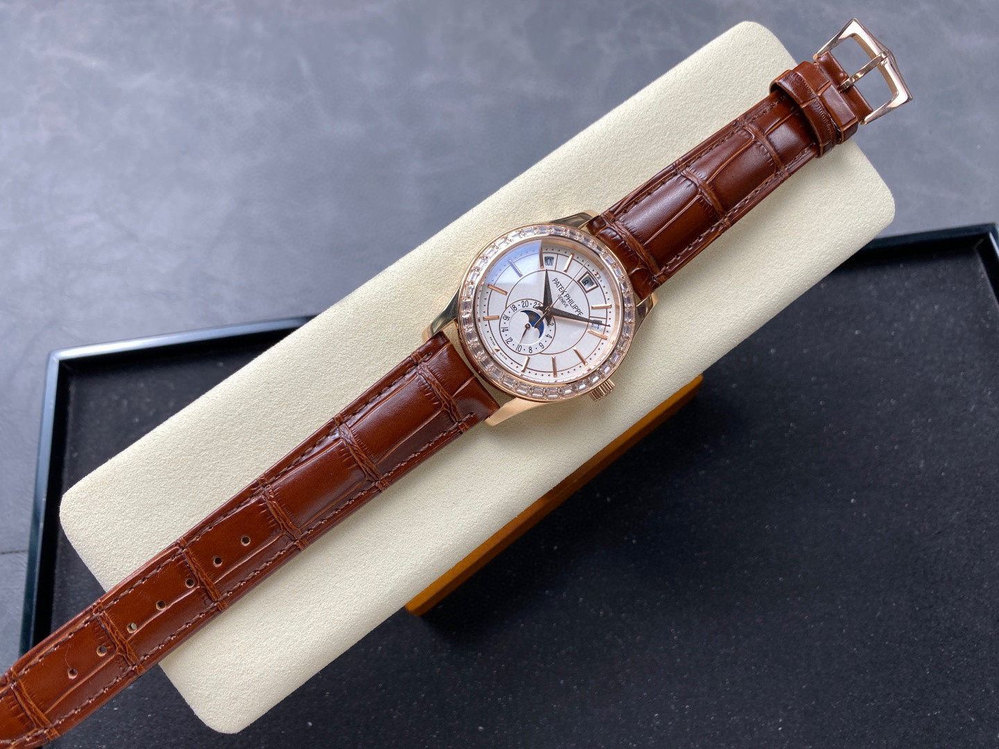 Patek Philippe  Focus on big factory goods