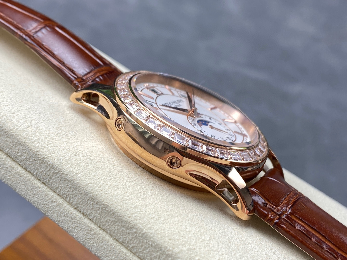 Patek Philippe  Focus on big factory goods
