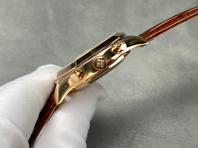 Patek Philippe si concentra sui beni di grandi fabbriche