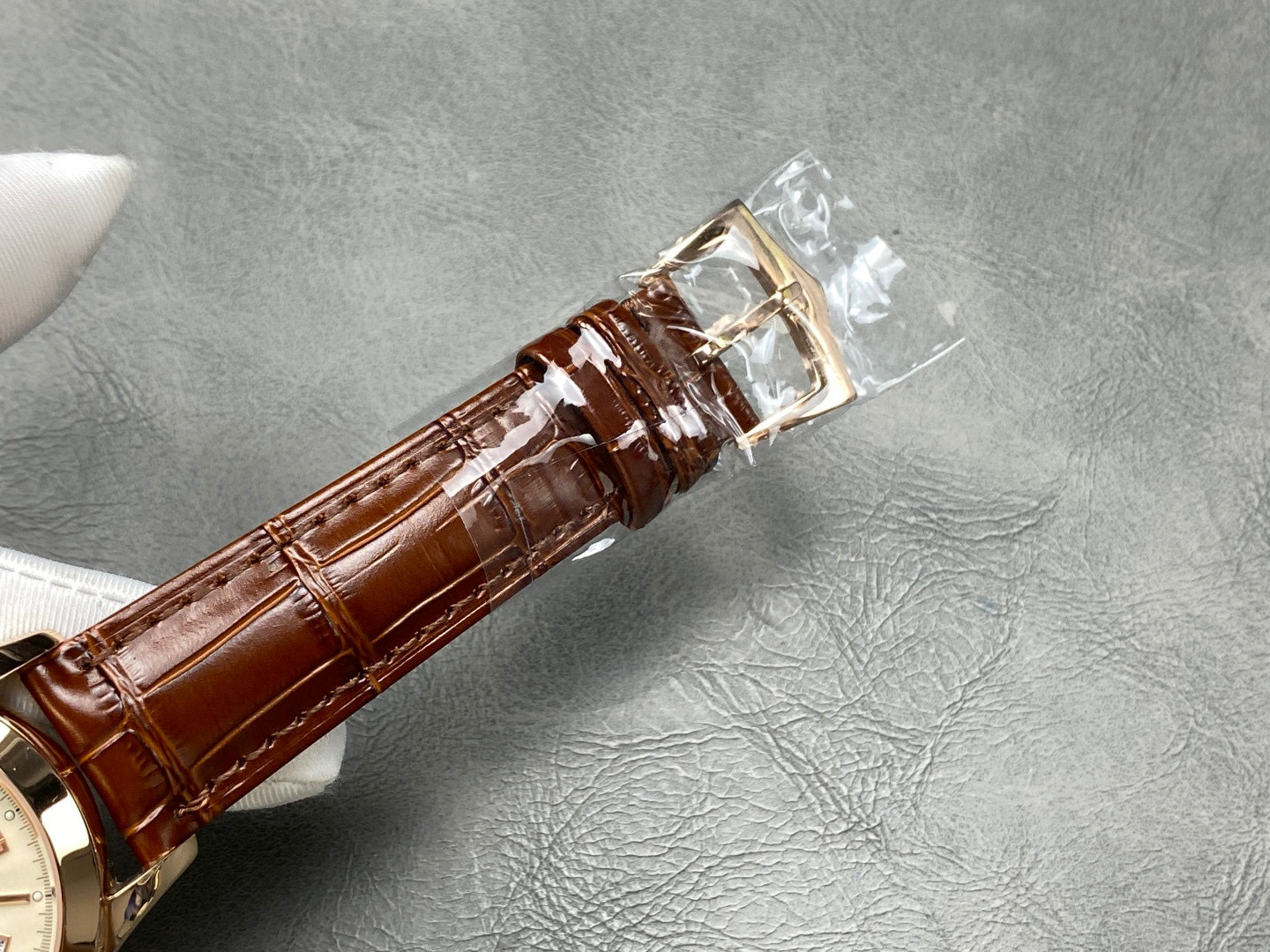 Patek Philippe si concentra sui beni di grandi fabbriche