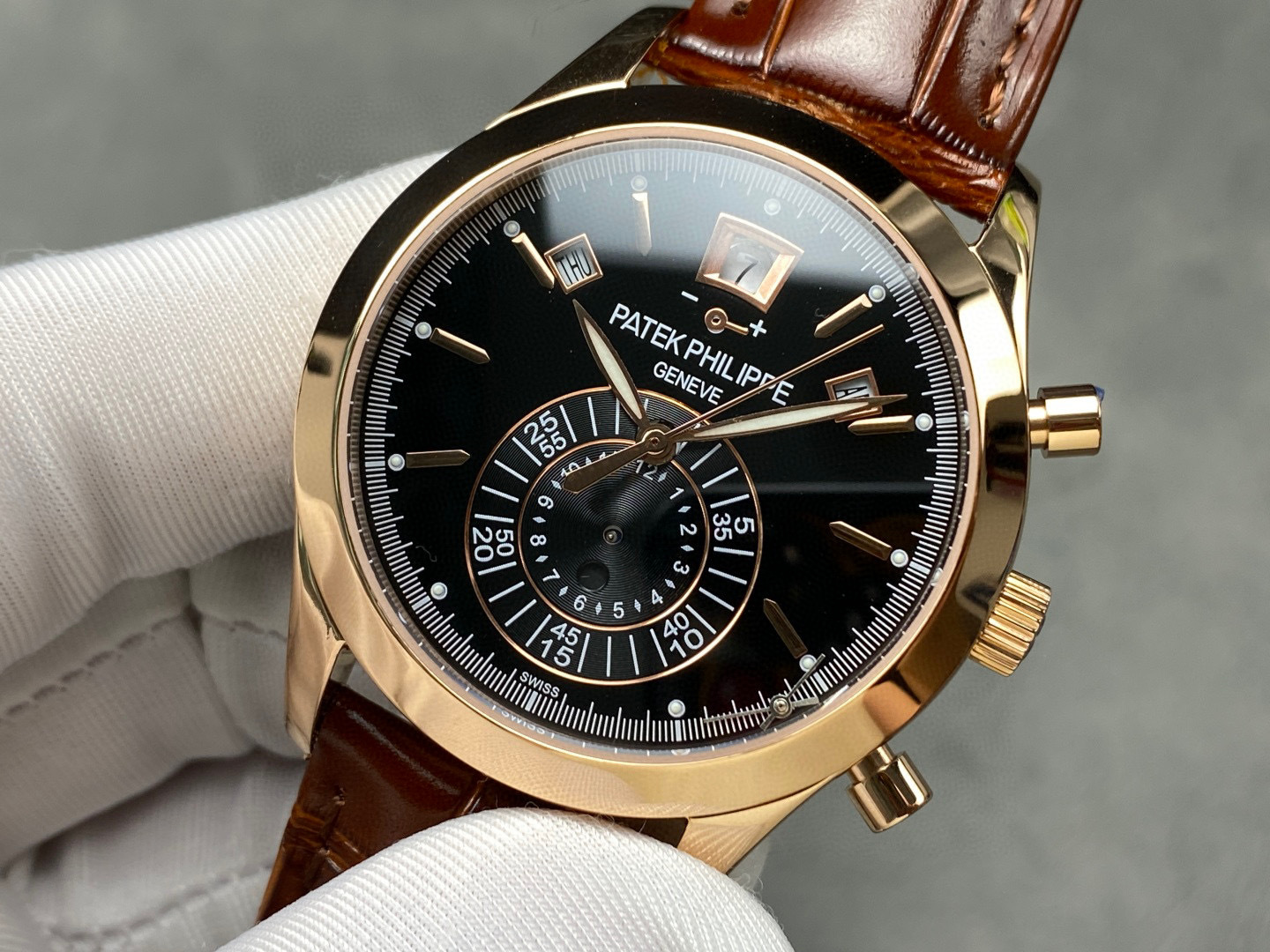 Patek Philippe si concentra sui beni di grandi fabbriche