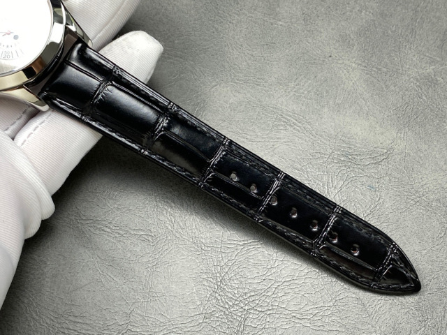 Patek Philippe si concentra sui beni di grandi fabbriche