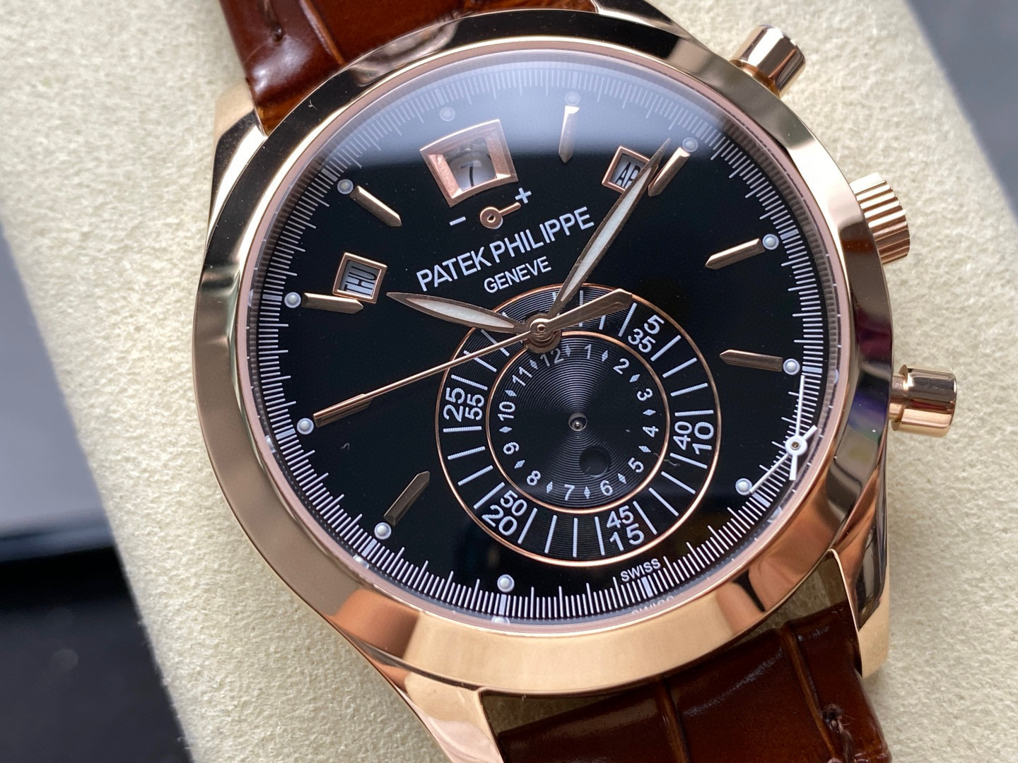 Patek Philippe si concentra sui beni di grandi fabbriche