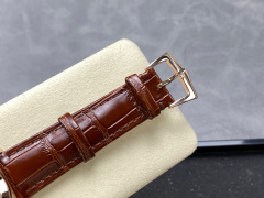 Patek Philippe si concentra sui beni di grandi fabbriche