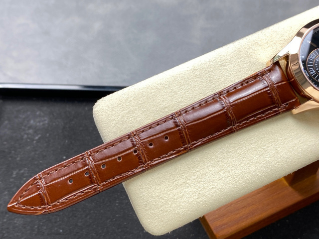 Patek Philippe si concentra sui beni di grandi fabbriche