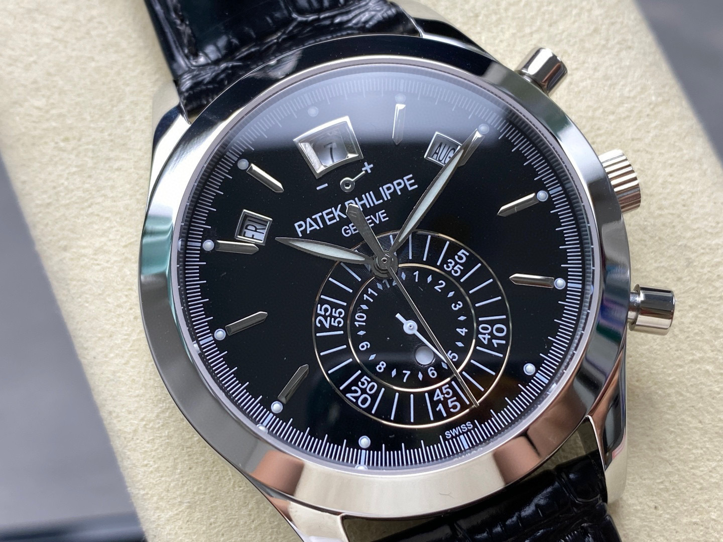 Patek Philippe si concentra sui beni di grandi fabbriche