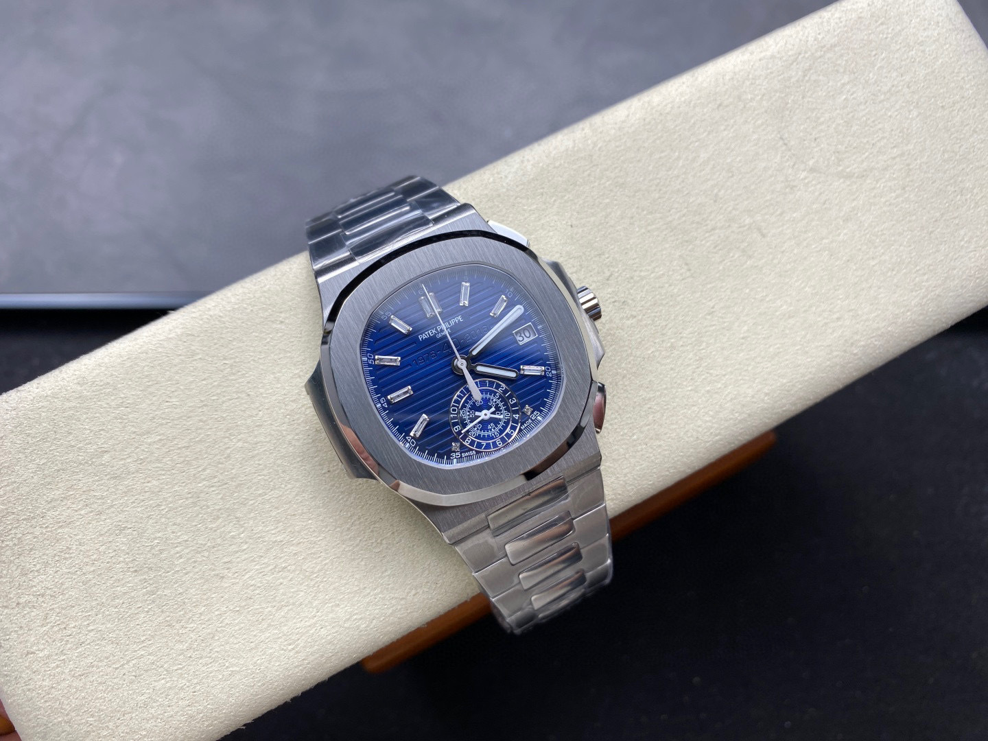 Patek Philippe  Focus on big factory goods