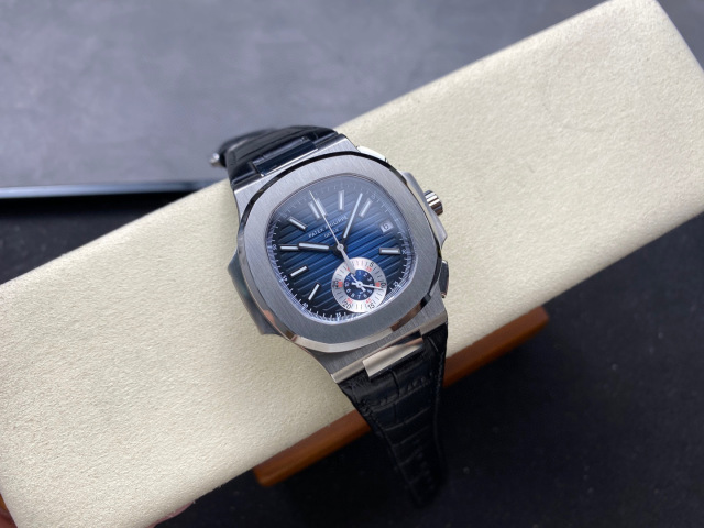 Patek Philippe si concentra sui beni di grandi fabbriche