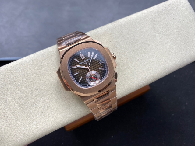 Patek Philippe Fokus pada barangan kilang besar