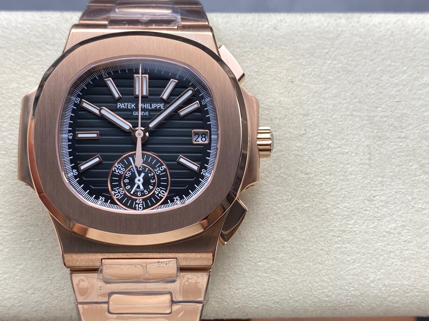 Patek Philippe si concentra sui beni di grandi fabbriche