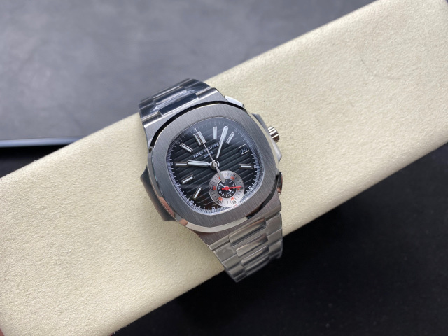 Patek Philippe Fokus pada barangan kilang besar
