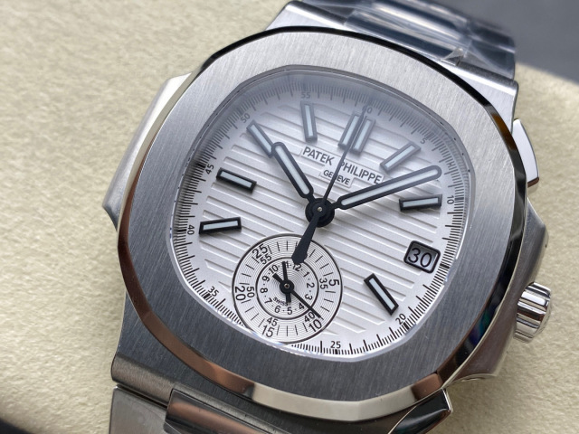 Patek Philippe si concentra sui beni di grandi fabbriche