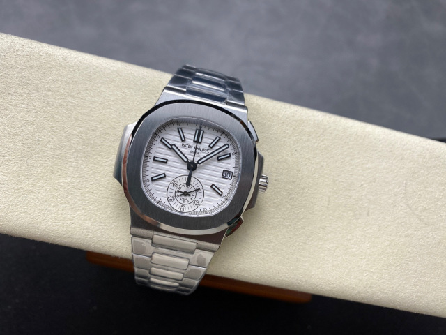 Patek Philippe si concentra sui beni di grandi fabbriche