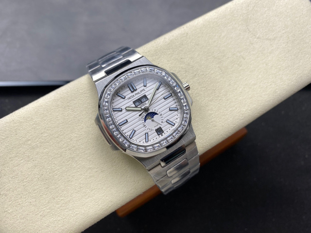 Patek Philippe si concentra sui beni di grandi fabbriche