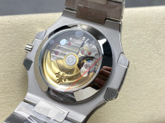 Patek Philippe si concentra sui beni di grandi fabbriche