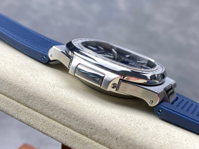 Patek Philippe si concentra sui beni di grandi fabbriche