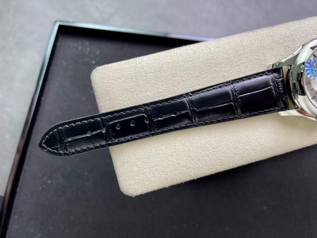 Patek Philippe Fokus pada barangan kilang besar