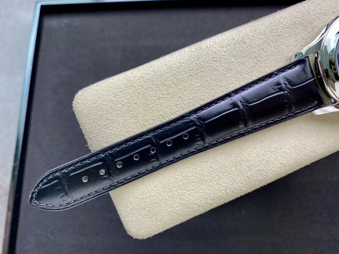 Patek Philippe si concentra sui beni di grandi fabbriche