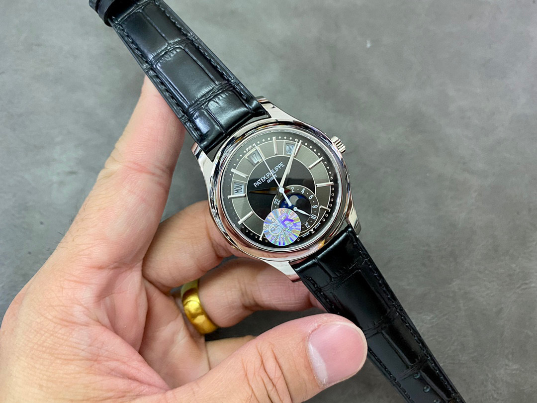 Patek Philippe Fokus pada barangan kilang besar