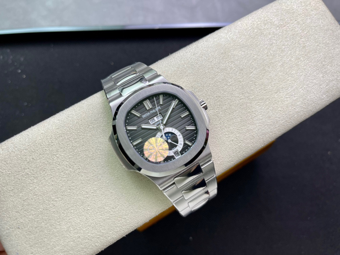 Patek Philippe  Focus on big factory goods
