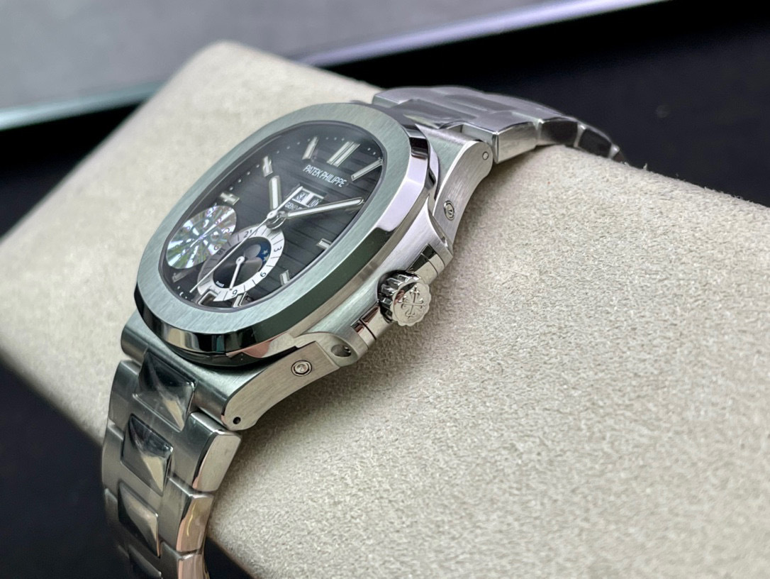 Patek Philippe  Focus on big factory goods