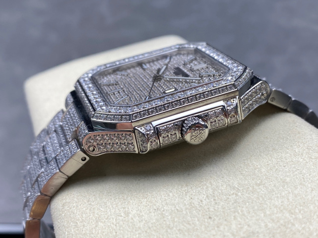 Patek Philippe Fokus pada barangan kilang besar