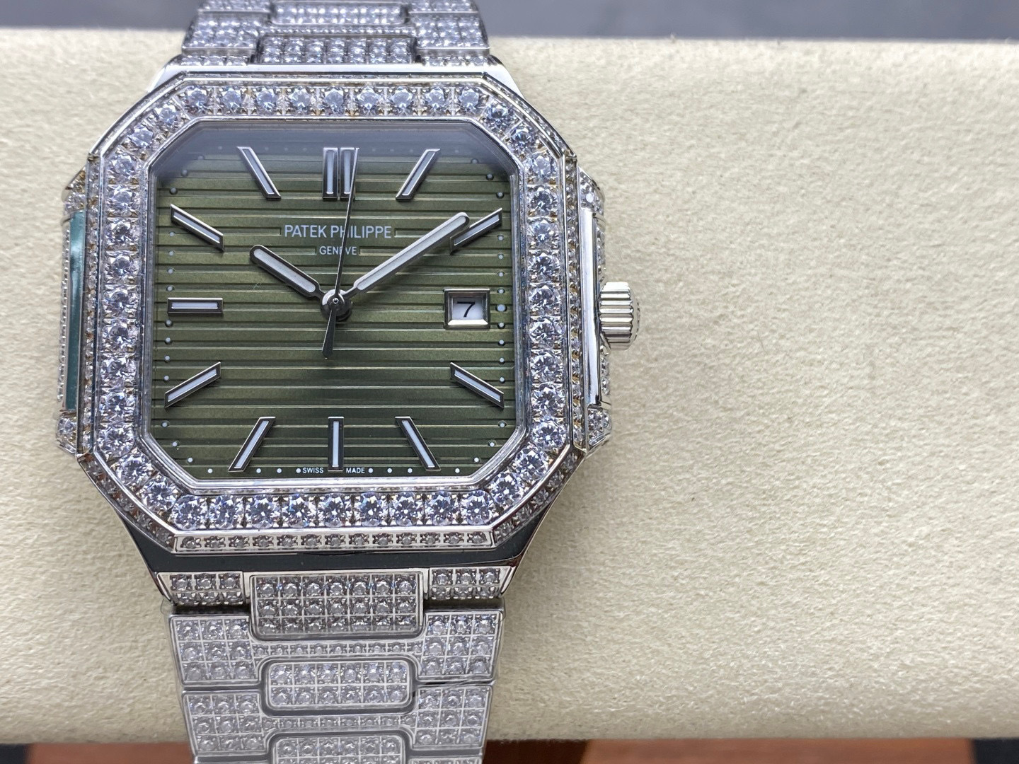 Patek Philippe  Focus on big factory goods