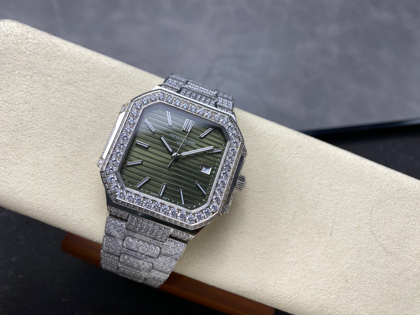 Patek Philippe  Focus on big factory goods