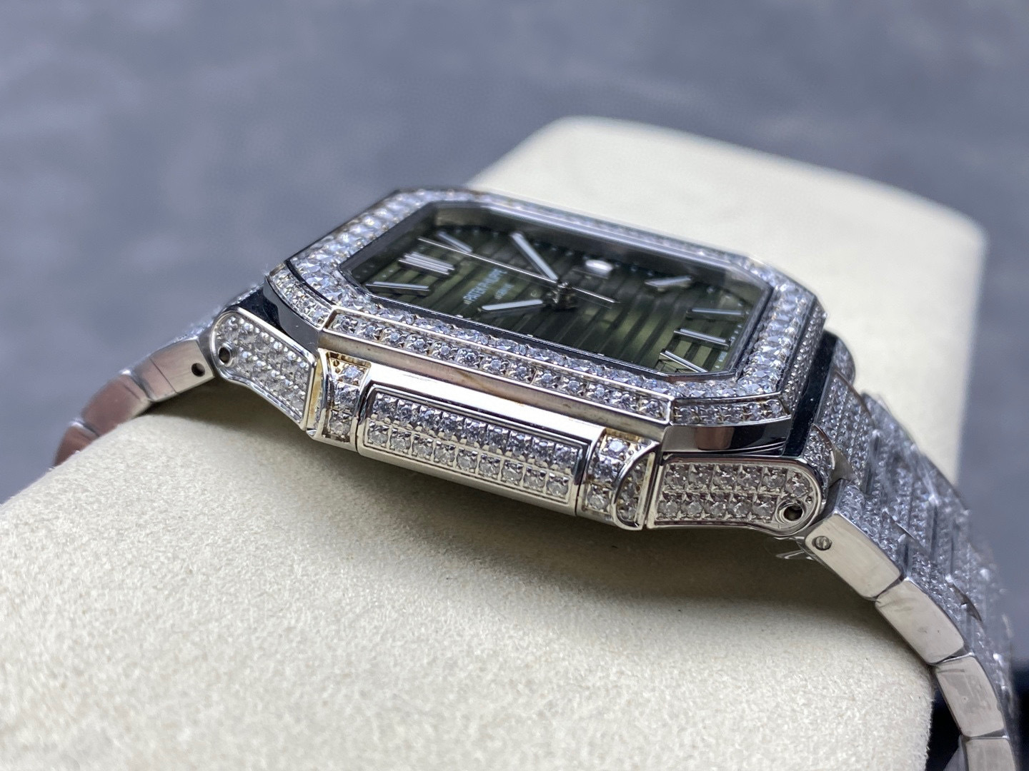 Patek Philippe  Focus on big factory goods