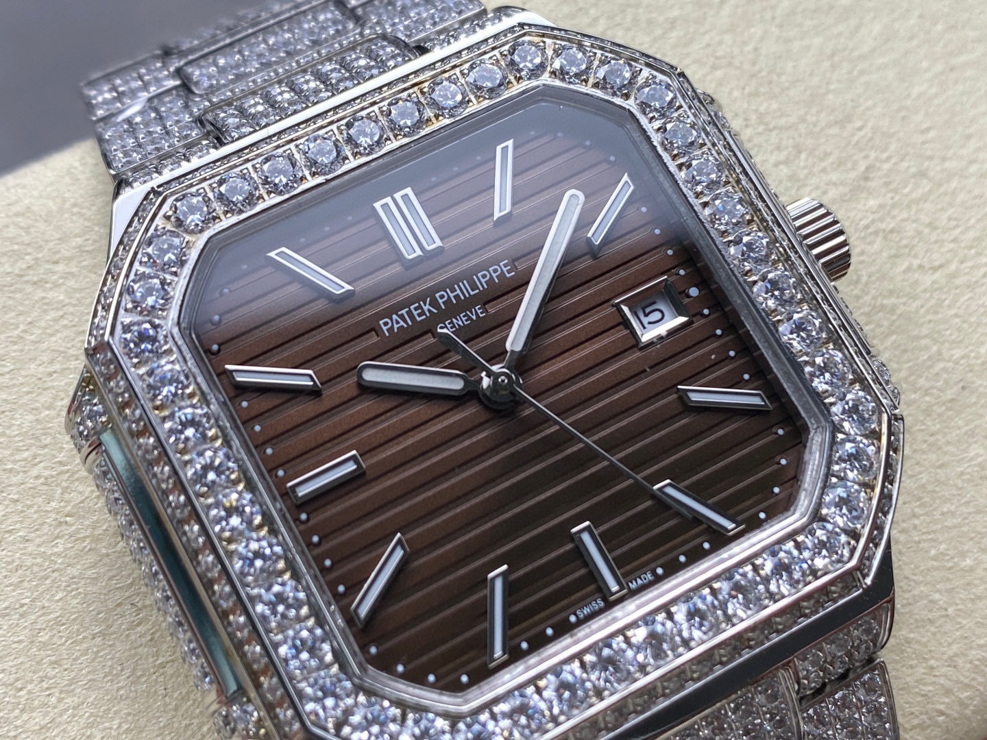 Patek Philippe  Focus on big factory goods