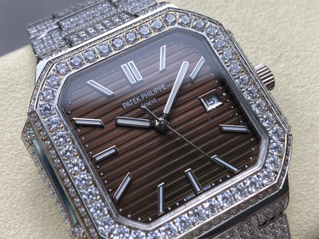 Patek Philippe  Focus on big factory goods
