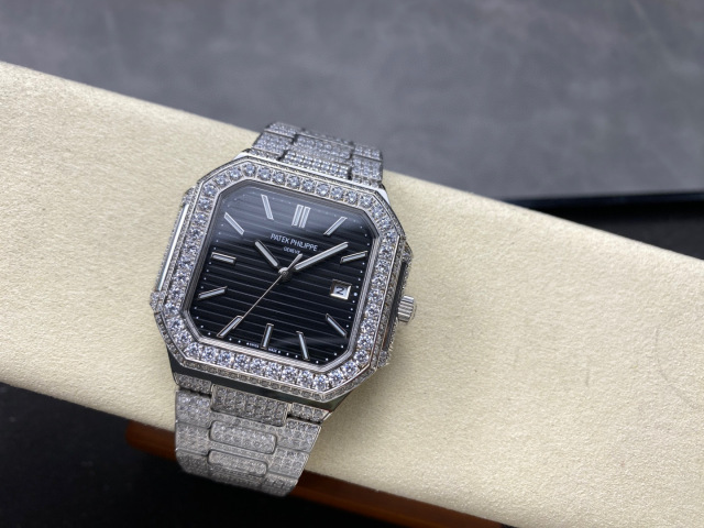 Patek Philippe Fokus pada barangan kilang besar