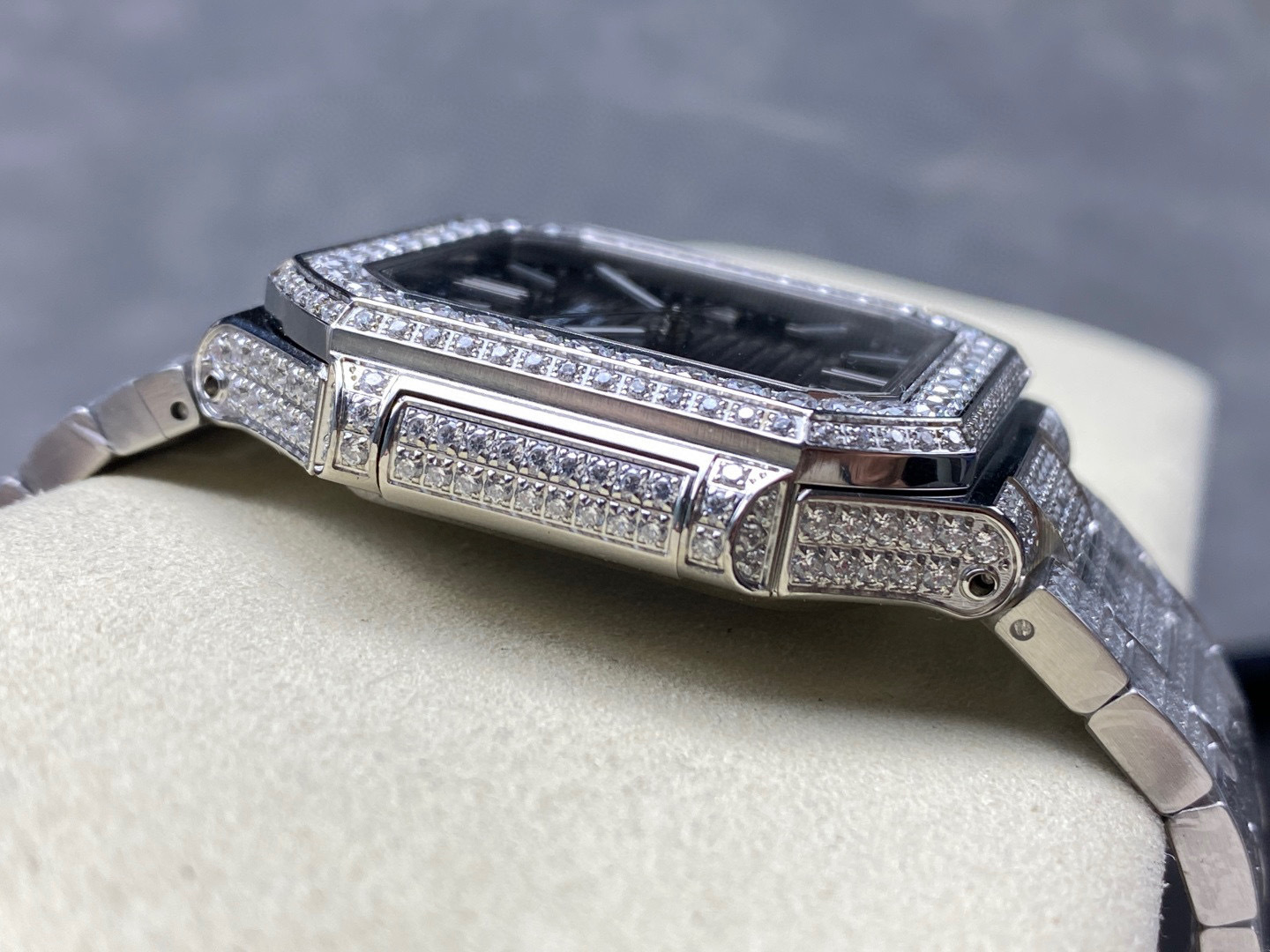 Patek Philippe Fokus pada barangan kilang besar