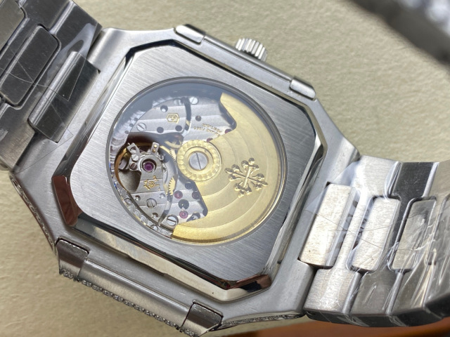 Patek Philippe Fokus pada barangan kilang besar