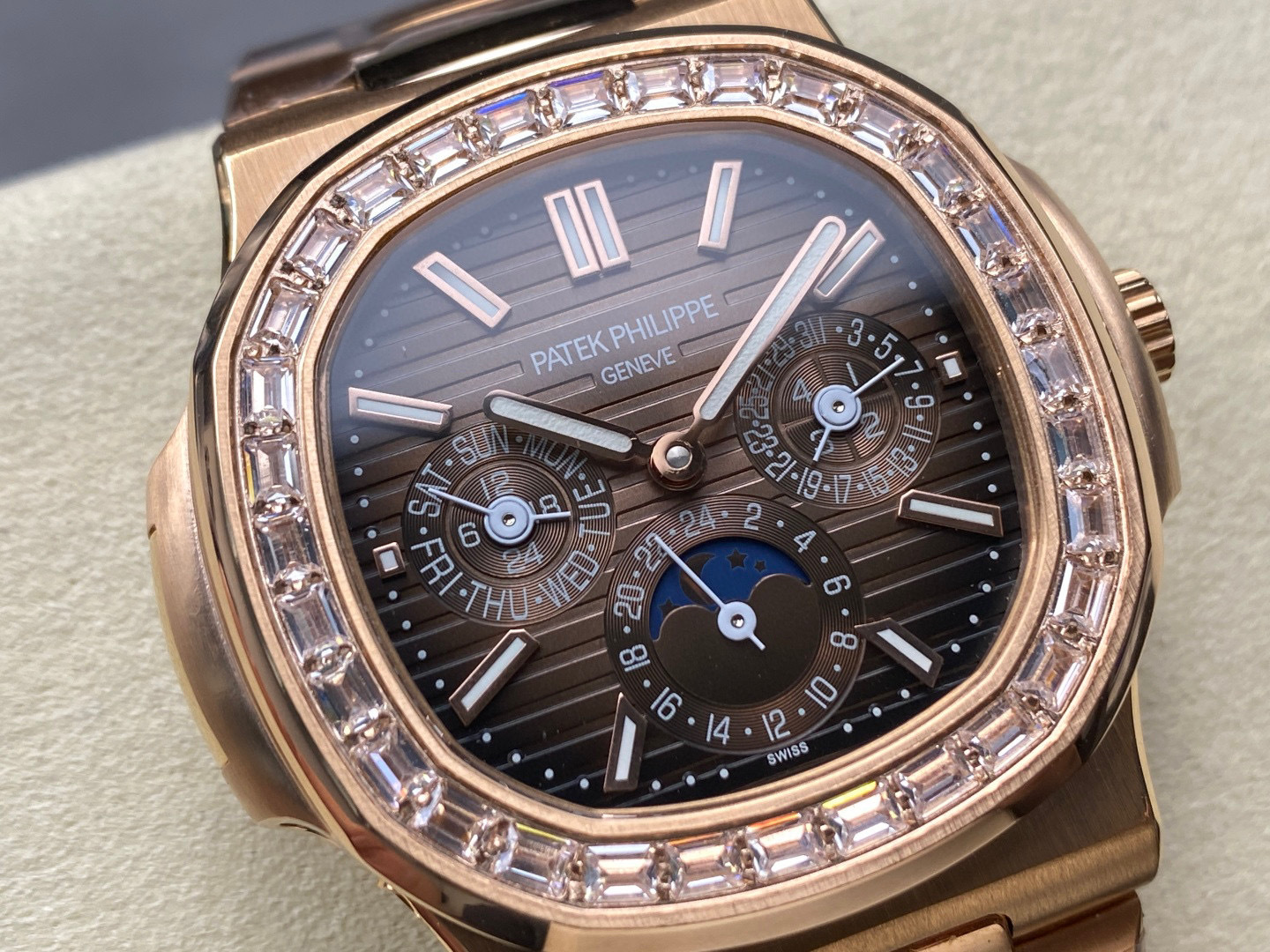 Patek Philippe  Focus on big factory goods