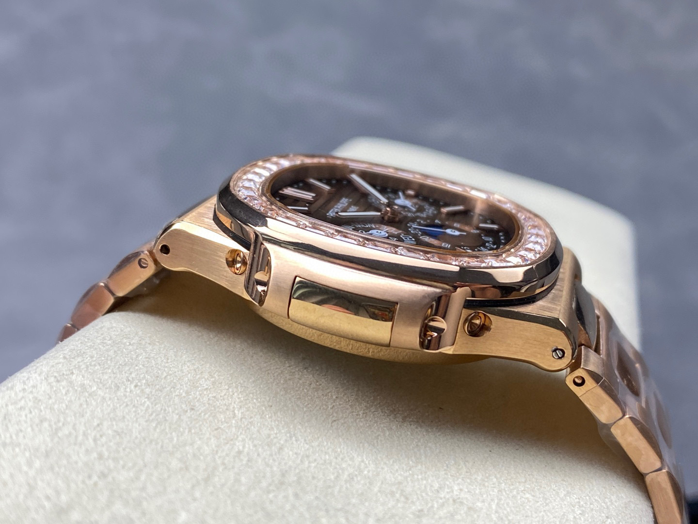 Patek Philippe  Focus on big factory goods