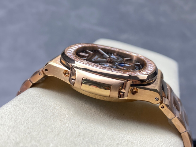 Patek Philippe  Focus on big factory goods