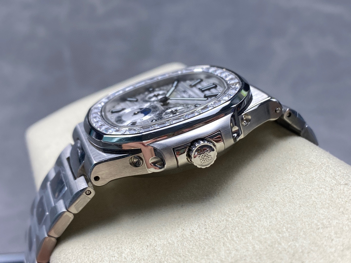 Patek Philippe  Focus on big factory goods