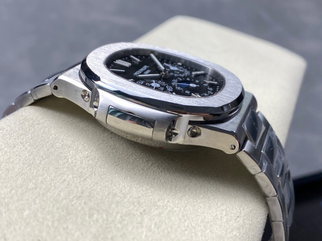 Patek Philippe Fokus pada barangan kilang besar