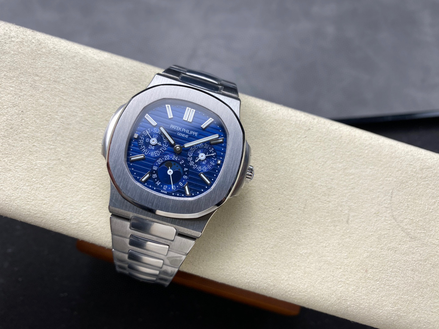Patek Philippe  Focus on big factory goods
