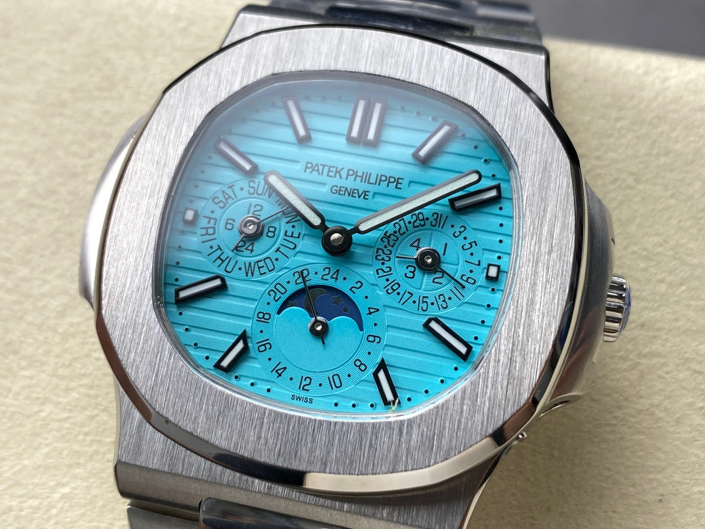 Patek Philippe  Focus on big factory goods