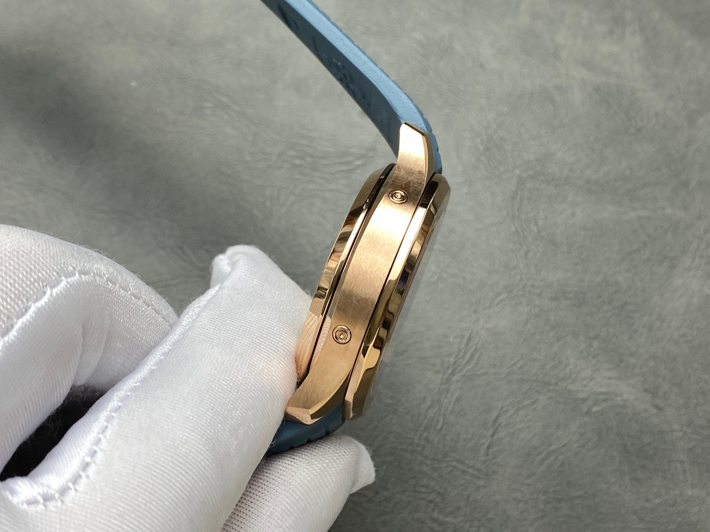 Patek Philippe Fokus pada barangan kilang besar