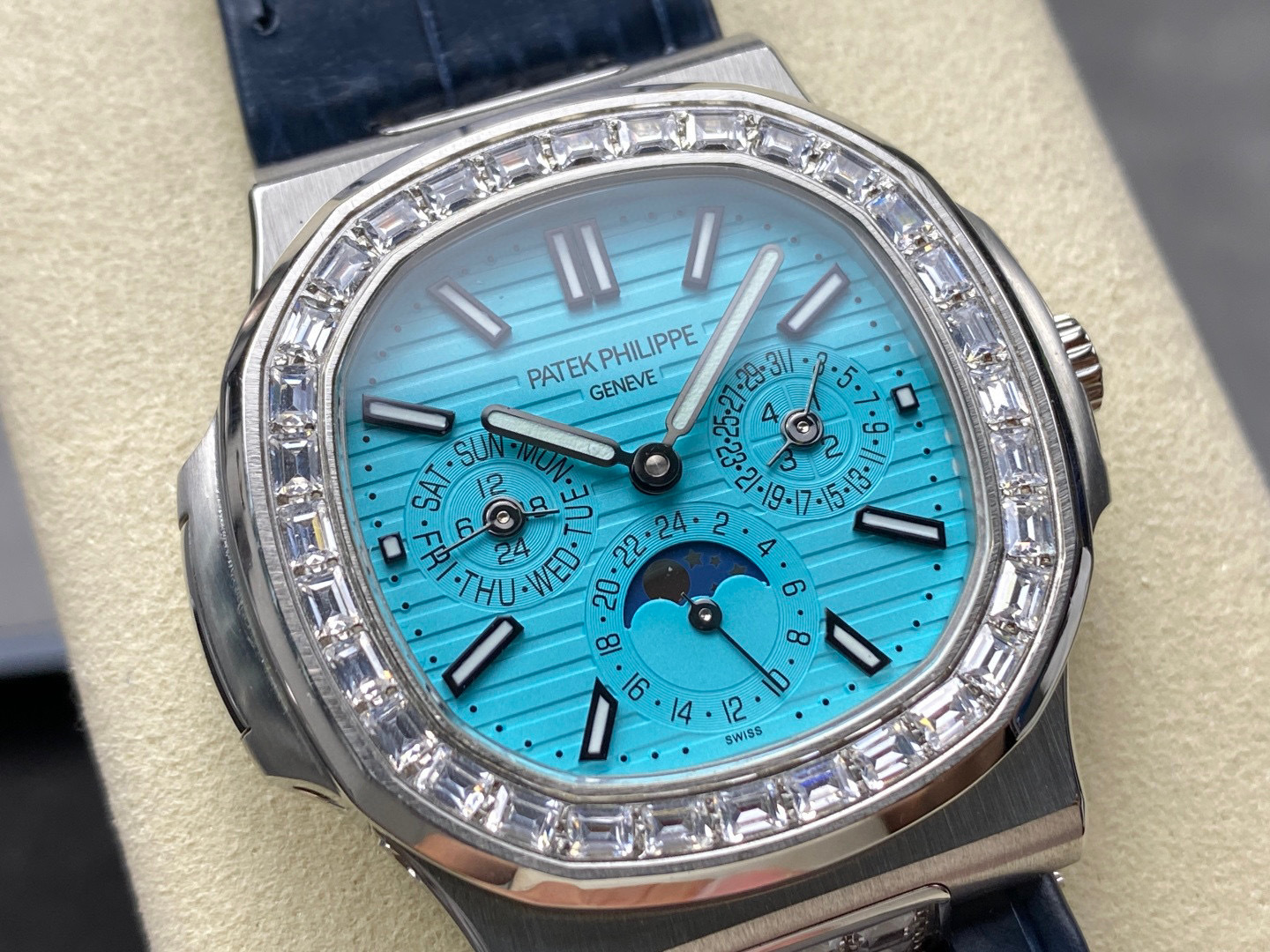 Patek Philippe Fokus pada barangan kilang besar