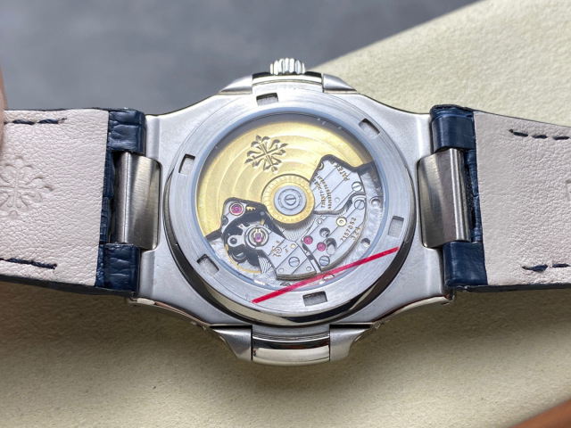 Patek Philippe Fokus pada barangan kilang besar