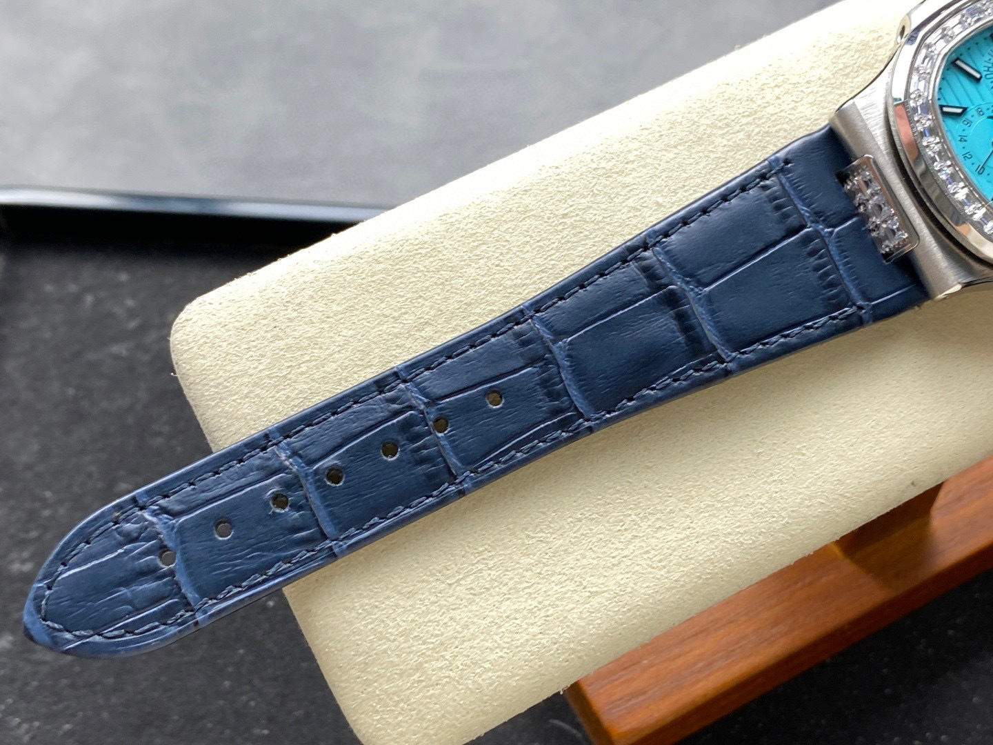 Patek Philippe Fokus pada barangan kilang besar
