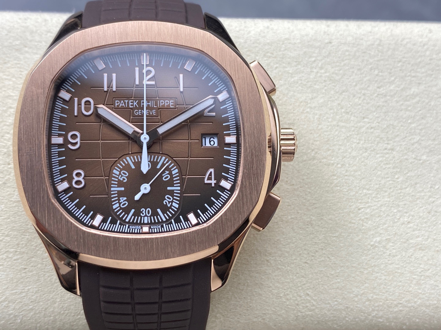 Patek Philippe si concentra sui beni di grandi fabbriche