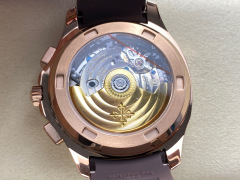 Patek Philippe si concentra sui beni di grandi fabbriche