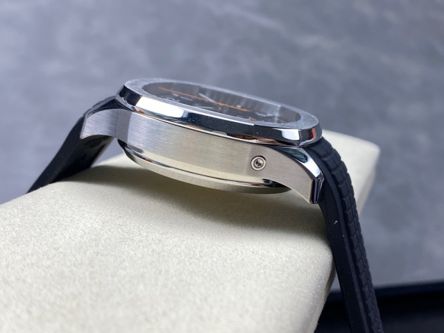 Patek Philippe Fokus pada barangan kilang besar