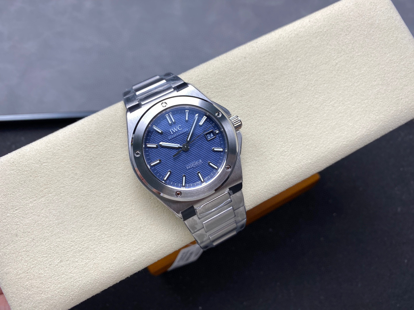 IWC Focus on big factory goods