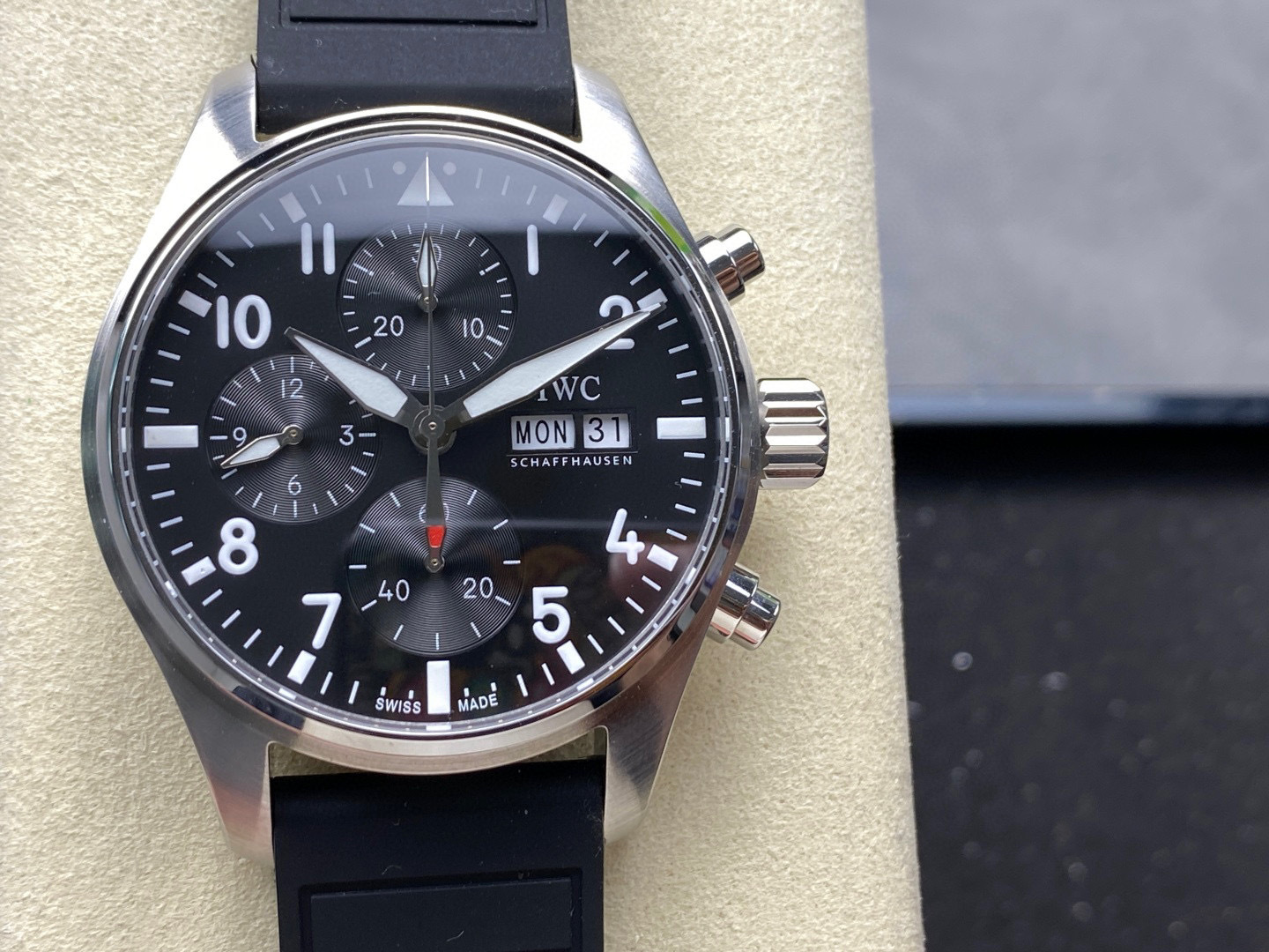 IWC Focus on big factory goods